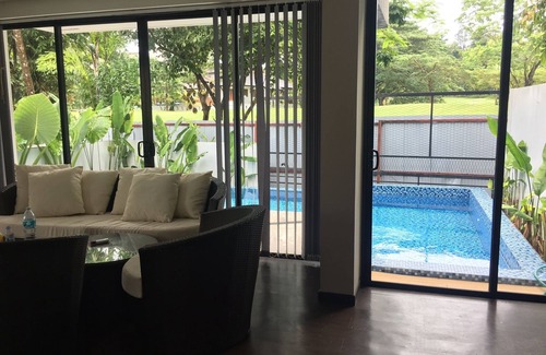 Kathu House | Holiday House with Pool right next to fairways on Golf Course