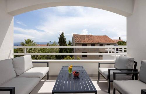 Bol Apartment | Holiday in Bol * blue