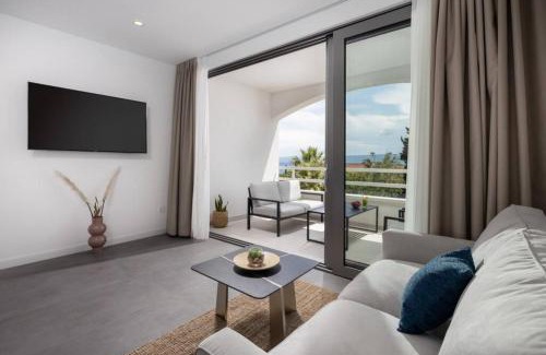 Bol Apartment | Holiday in Bol * blue