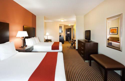 Matthews Hotel | Holiday Inn Express Charlotte Southeast - Matthews by IHG