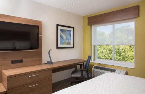 Chelmsford Hotel | Holiday Inn Express Chelmsford by IHG