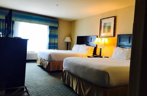 Fort Bragg Hotel | Holiday Inn Express Fort Bragg by IHG
