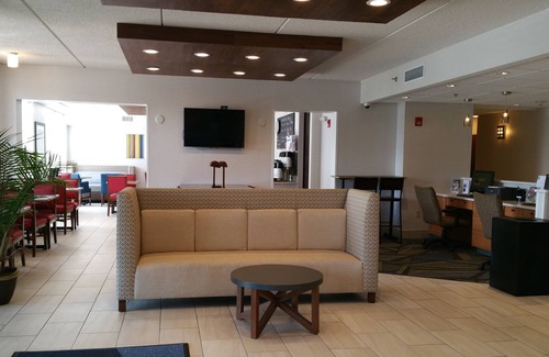 Harrisburg Hotel | Holiday Inn Express - Harrisburg East by IHG