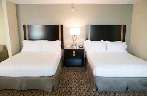 Chanhassen Hotel | Holiday Inn Express Hotel & Suites Chanhassen by IHG