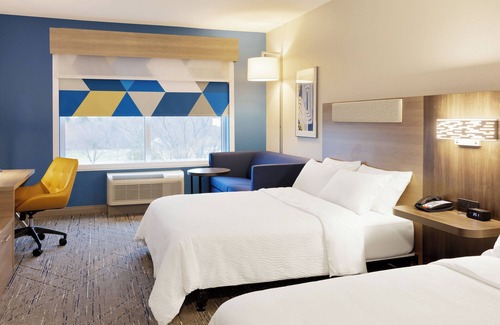 Fort Worth Hotel | Holiday Inn Express Hotel & Suites Fort Worth Southwest I-20 by IHG