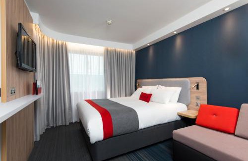 Hammersmith Hotel | Holiday Inn Express London-Hammersmith by IHG