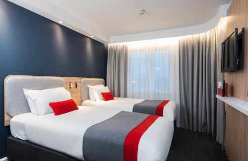 Hammersmith Hotel | Holiday Inn Express London-Hammersmith by IHG