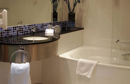 Getafe Hotel | Holiday Inn Express Madrid - Getafe by IHG
