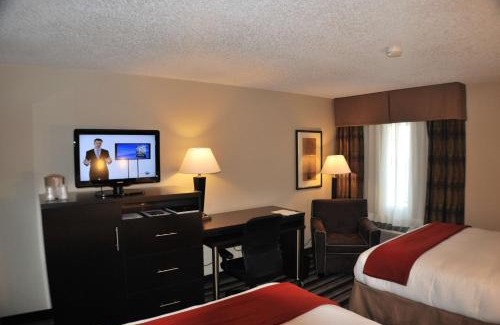 Whitebridge Hotel | Holiday Inn Express Nashville W-I40 by IHG