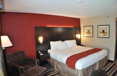 Whitebridge Hotel | Holiday Inn Express Nashville W-I40 by IHG