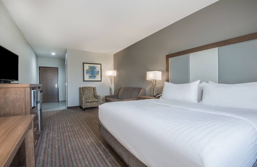 Stillwater Hotel | Holiday Inn Express & Suites Stillwater - University Area by IHG