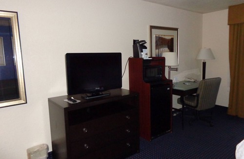 New Buffalo Hotel | Holiday Inn Express & Suites New Buffalo by IHG