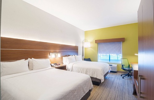 Bearss Plaza Hotel | Holiday Inn Express & Suites Tampa USF Busch Gardens by IHG
