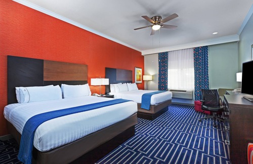 Jacinto City Hotel | Holiday Inn Express & Suites Houston East, by IHG
