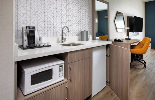 Lathrop Hotel | Holiday Inn Express & Suites Lathrop by IHG