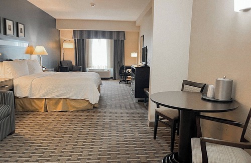 Morton Hotel | Holiday Inn Express & Suites Morton - Peoria Area by IHG