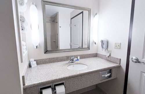 Morton Hotel | Holiday Inn Express & Suites Morton - Peoria Area by IHG
