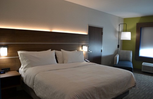 Tallahassee Hotel | Holiday Inn Express Tallahassee University Central by IHG