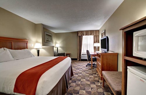Hurricane Mills Hotel | Holiday Inn Express Hurricane by IHG