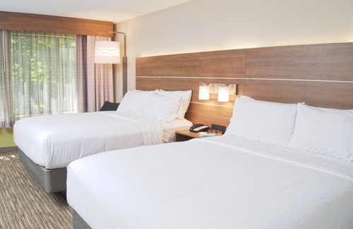 South Burlington Hotel | Holiday Inn Express South Burlington by IHG