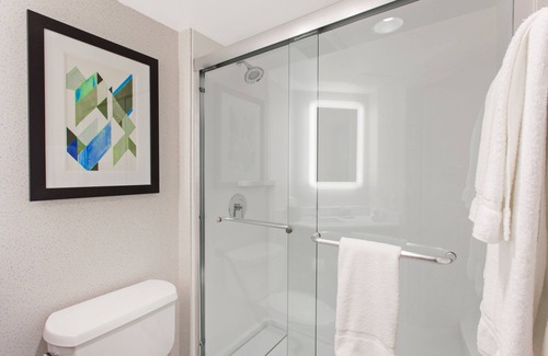 West Los Angeles Hotel | Holiday Inn Express West Los Angeles by IHG