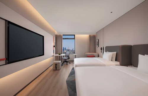 Jiang'an District Hotel | Holiday Inn Express Wuhan Jianghan Road by IHG