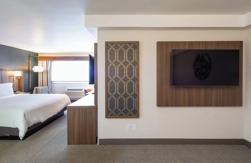 Hinton Hotel | Holiday Inn Hinton by IHG