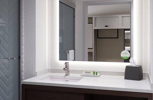 Kulpsville Hotel | Holiday Inn Lansdale - Hatfield by IHG