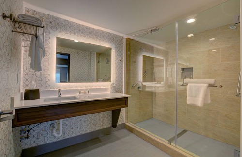 Salem Hotel | Holiday Inn Salem by IHG