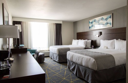 Victorville Hotel | Holiday Inn Victorville by IHG