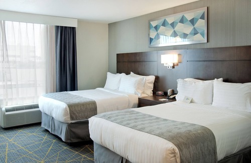 Victorville Hotel | Holiday Inn Victorville by IHG
