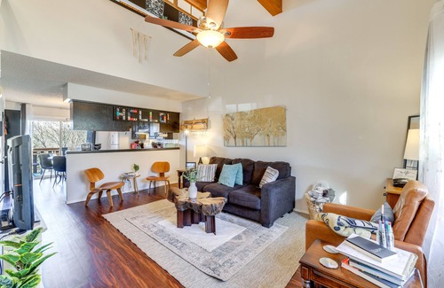 Eureka Springs House | Holiday Island Escape w/Panoramic Lake Views