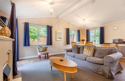 Churchill Apartment | Holiday Lodge in The Cotswolds