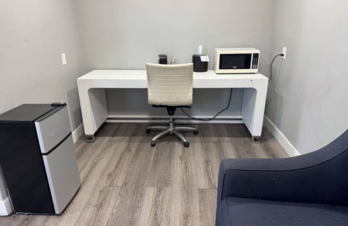 Westlake Hotel | Holiday Lodge