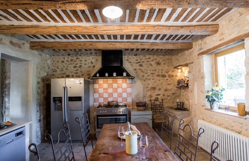 Eygalieres Ski Chalet | Holiday rental farm with pool EYGALIERES LS-447