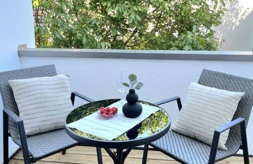 Mettlach Apartment | Holiday room Three - Countries - Harmony