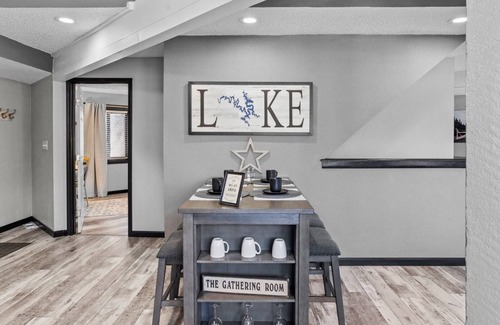 Osage Beach Villa | Holiday Shores 28 - Beautiful Villa with Resort Amenities!