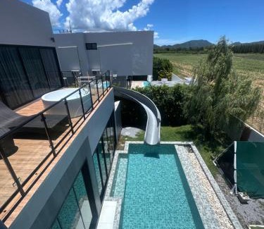 Hin Lek Fai Villa | Holiday Sunset Private Pool Villa