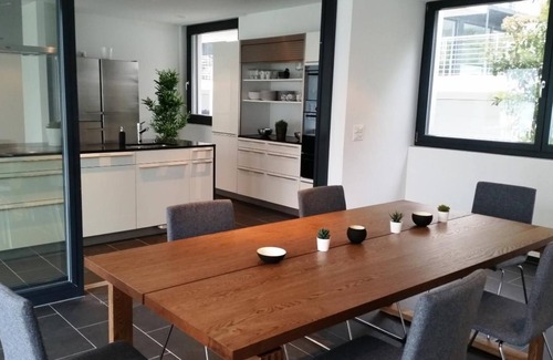 Ruetli House | Holiday villa by the lake 3 for 2-4 persons