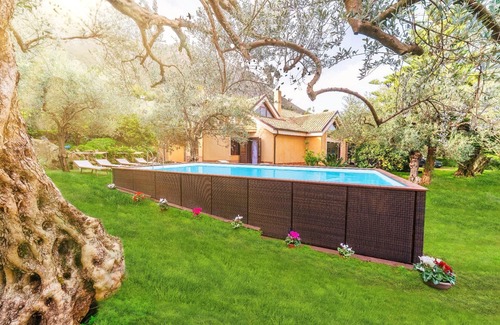 Carini House | Holiday villa 'Mamma Maria'