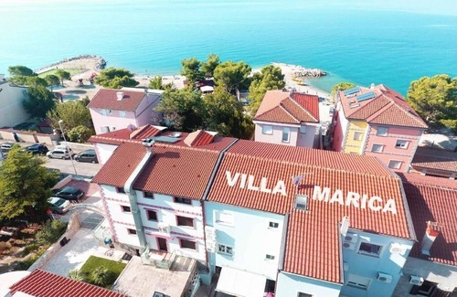 Crikvenica House | Holiday villa "Marica" with hot tub