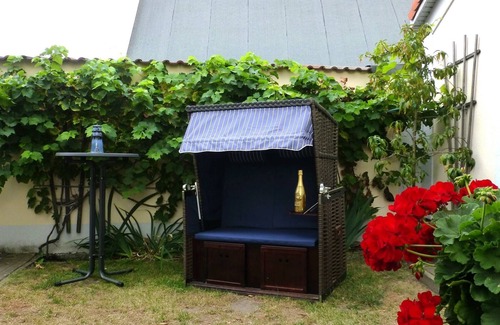 Alt Gaarz Apartment | Holiday with the fisherman! In just a minute on the beach!