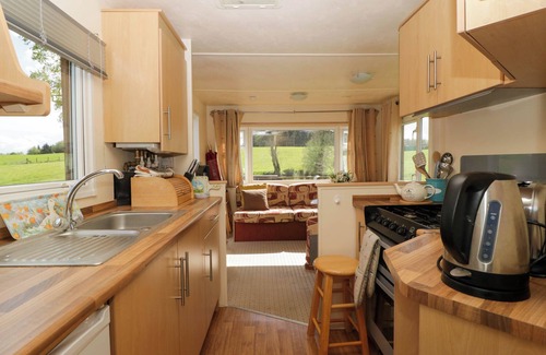 Llanvair Kilgeddin Cottage | HOLLIE, family friendly, with a garden in Raglan