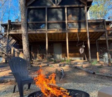 Ellijay House | Hollow Tree Hideaway - Coosawattee River Resort 2