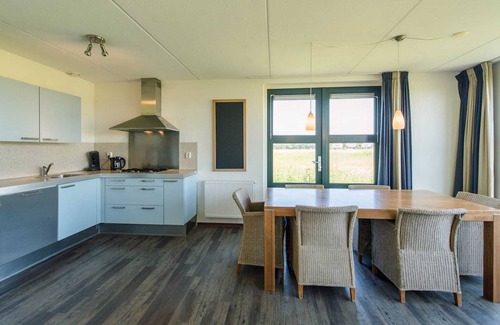 Hollum Villa | Hollum Villa with Shared Pool