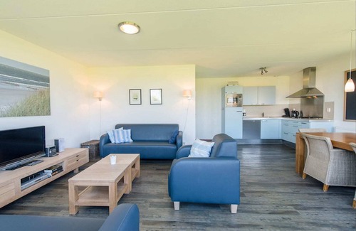 Hollum Villa | Hollum Villa with Shared Pool