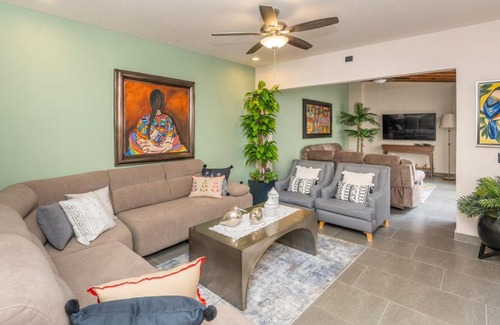San Miguel de Allende House | HOLT Nueva Escondida 3BR - Pool, Parking & Patios
