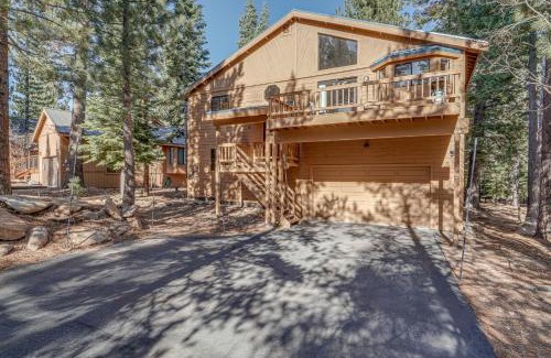 Truckee House | Home 1 Mi to Downhill Ski Resort Bring Your Pets!