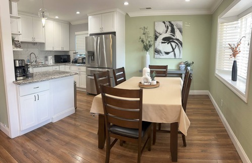 Willow Glen House | Home away home 4B2B Single House with big backyard SAN JOSE/PRIME LOCATION