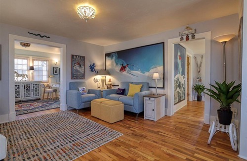 Barths House | Home, Carriage House, Fast WIFI, Workspace, Exercise Room!